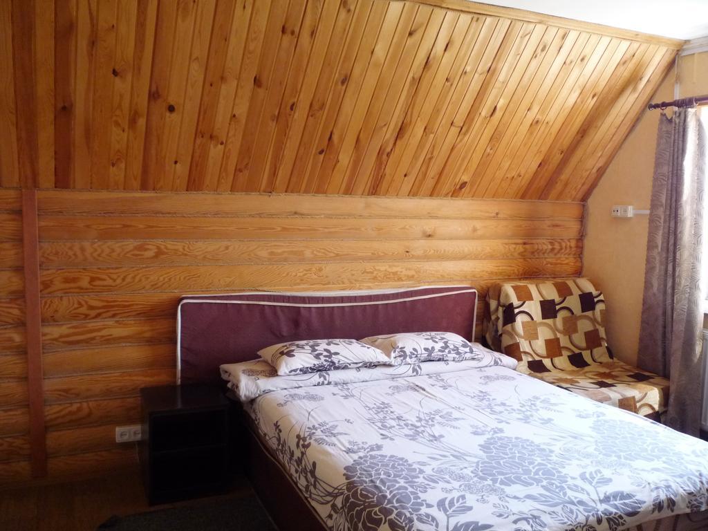 Ресторанно-гостинничный комплекс Боярский двор Боярка Экстерьер фото